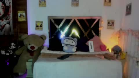 Snapshot of minami_nakamura chatting on 05-04-26, 12:17 minami_nakamura online show from 05-04-26, 12:17
