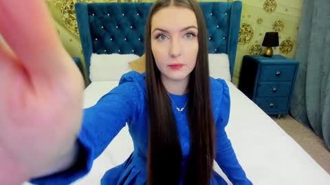 Snapshot of minchelskatrina chatting on 01-04-25, 06:09 minchelskatrina online show from 01-04-25, 06:09