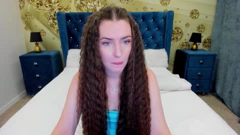 Snapshot of minchelskatrina chatting on 10-07-25, 09:06 minchelskatrina online show from 10-07-25, 09:06