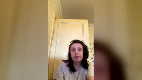 Snapshot of mindyourbusiness123 chatting on 04-18-26, 02:21 please subscribe to my fansly please no video or photos must be recorded or re sold online show from 04-18-26, 02:21