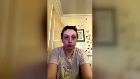 Snapshot of mindyourbusiness123 chatting on 04-26-26, 12:47 please subscribe to my fansly please no video or photos must be recorded or re sold online show from 04-26-26, 12:47