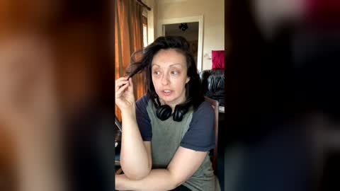 Snapshot of mindyourbusiness123 chatting on 05-02-26, 01:27 please subscribe to my fansly please no video or photos must be recorded or re sold online show from 05-02-26, 01:27