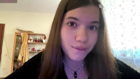 Amelia online show from 10-20-25, 06:03