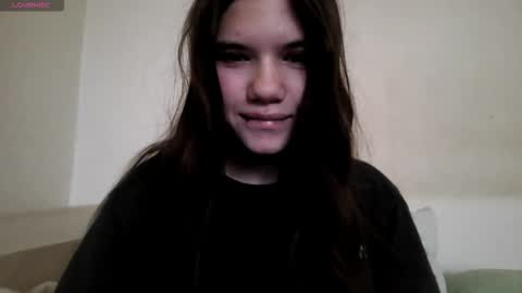 Amelia online show from 10-27-25, 05:11