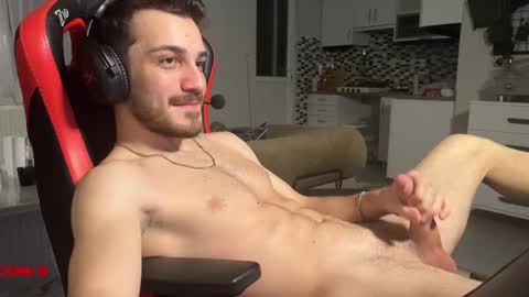 Snapshot of mingardium chatting on 02-14-26, 09:55 online show from 02-14-26, 09:55