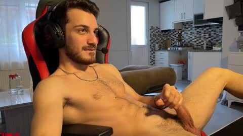 Snapshot of mingardium chatting on 02-28-26, 11:44 online show from 02-28-26, 11:44