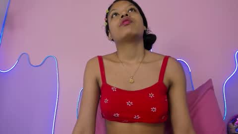 Snapshot of mingie_rouse chatting on 10-24-25, 11:50 Mingie online show from 10-24-25, 11:50