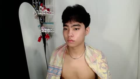 Snapshot of mingkla_man chatting on 06-11-26, 07:39 mingkla_man online show from 06-11-26, 07:39