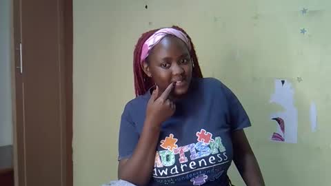 mini_karee online show from 02-17-26, 10:45