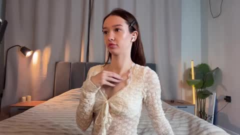 Snapshot of minicleo chatting on 04-03-26, 02:15 Cleo online show from 04-03-26, 02:15
