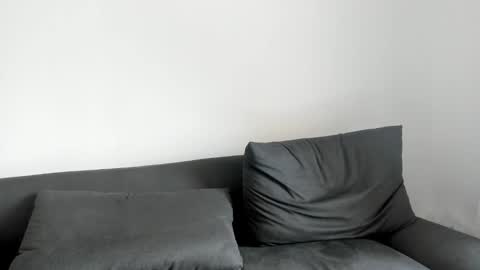 Snapshot of minimaia chatting on 01-23-25, 03:05 Maya online show from 01-23-25, 03:05