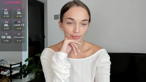 Snapshot of minimaia chatting on 02-14-25, 06:02 Maya online show from 02-14-25, 06:02