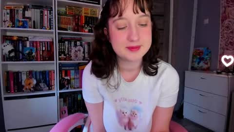 Snapshot of minionkaaa chatting on 11-11-25, 04:45 Ariana online show from 11-11-25, 04:45