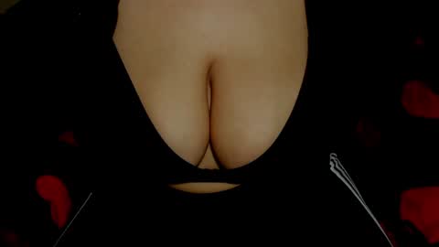 Snapshot of minka0 chatting on 01-29-25, 09:17 minka0 online show from 01-29-25, 09:17