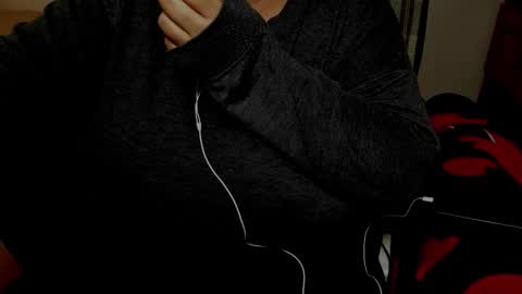 Snapshot of minka0 chatting on 10-07-25, 09:01 minka0 online show from 10-07-25, 09:01