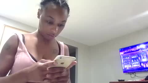 minniehunney online show from 10-06-25, 11:40