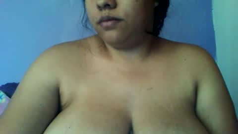 Snapshot of minnisex chatting on 01-03-25, 08:01 Minni Sex online show from 01-03-25, 08:01
