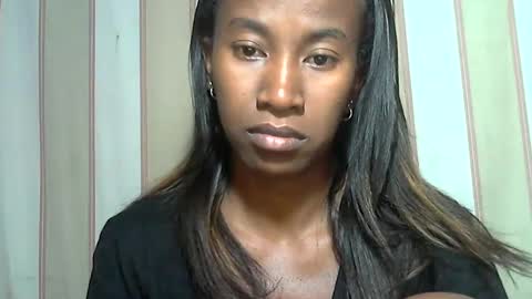 minouch211907 online show from 03-09-25, 08:10