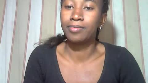 minouch211907 online show from 09-10-25, 02:06