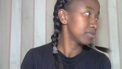 minouch211907 online show from 12-14-25, 01:27