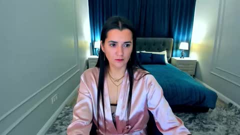 Snapshot of mintydaze chatting on 09-24-25, 03:54 Jessi online show from 09-24-25, 03:54