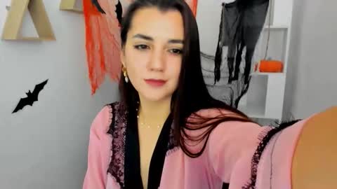 Snapshot of mintydaze chatting on 10-24-25, 03:36 Jessi online show from 10-24-25, 03:36