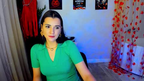 Snapshot of mintydaze chatting on 10-25-25, 07:52 Jessi online show from 10-25-25, 07:52