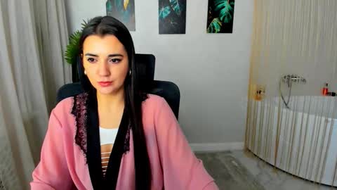 Snapshot of mintydaze chatting on 11-23-25, 08:30 Jessi online show from 11-23-25, 08:30