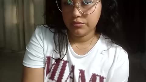 Snapshot of mira_cherry chatting on 10-27-25, 10:36 mira_cherry online show from 10-27-25, 10:36