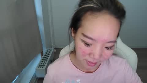 Snapshot of mira_g chatting on 11-06-25, 09:54 mira_g online show from 11-06-25, 09:54