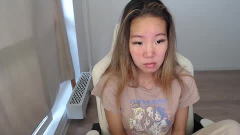 Snapshot of mira_g chatting on 11-11-25, 08:25 mira_g online show from 11-11-25, 08:25