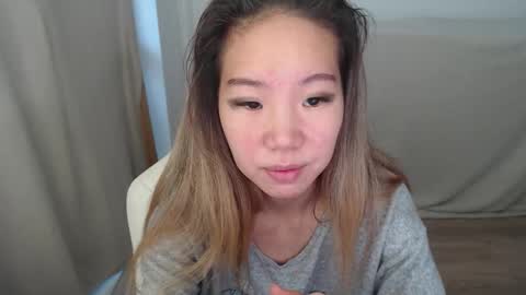 Snapshot of mira_g chatting on 12-05-25, 08:12 mira_g online show from 12-05-25, 08:12