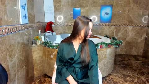 Snapshot of mira_karter chatting on 01-18-25, 01:52 Mira online show from 01-18-25, 01:52