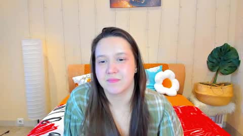 Snapshot of mira_karter chatting on 04-09-26, 06:19 Mira online show from 04-09-26, 06:19