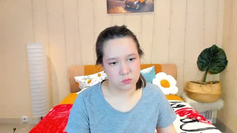Snapshot of mira_karter chatting on 04-12-26, 02:27 Mira online show from 04-12-26, 02:27