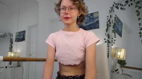 mira_marni online show from 09-30-25, 11:15