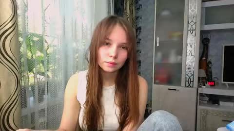 Snapshot of mira_princess chatting on 05-18-26, 02:12 MIRAcle online show from 05-18-26, 02:12