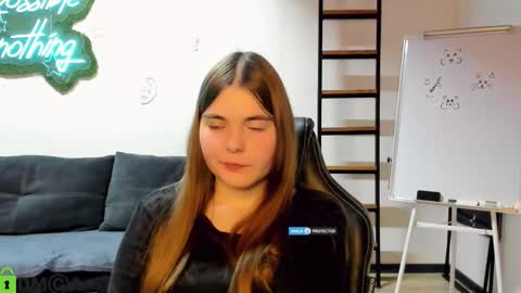 miraa_bloom online show from 01-15-26, 06:00