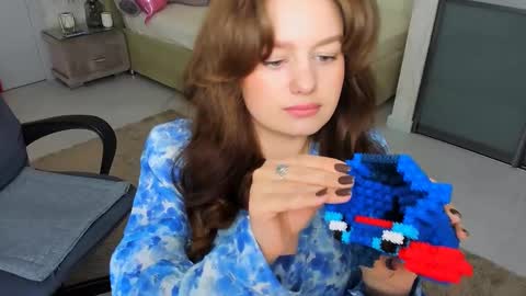 Emma online show from 03-08-25, 10:45