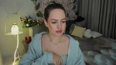 Emma online show from 11-14-25, 07:34