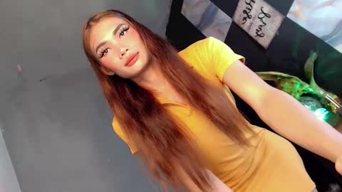 Zoey online show from 10-18-25, 03:13