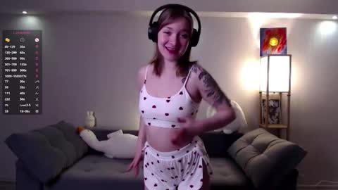 Snapshot of mirakissss chatting on 03-13-26, 09:32 Mira online show from 03-13-26, 09:32