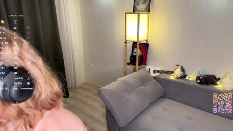 Mira online show from 04-25-26, 09:12