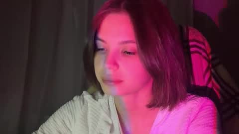 MiraLaPics online show from 04-26-26, 12:19