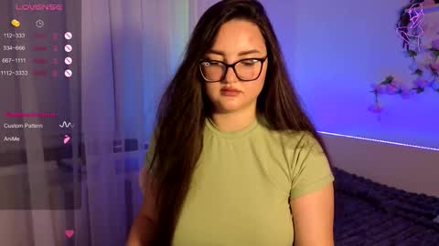 Snapshot of miraluccian chatting on 09-08-25, 07:24 miraluccian online show from 09-08-25, 07:24