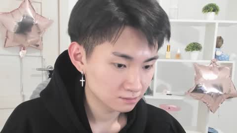 Snapshot of miram_yoo chatting on 12-10-24, 09:11 online show from 12-10-24, 09:11