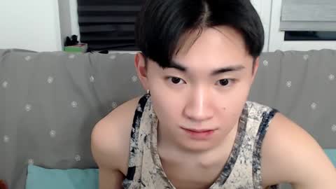 Snapshot of miram_yoo chatting on 01-04-25, 08:37 online show from 01-04-25, 08:37