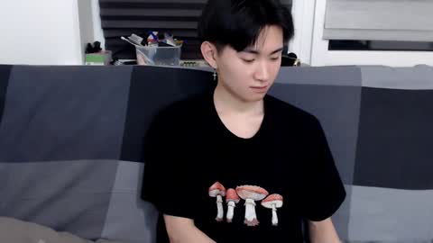 Snapshot of miram_yoo chatting on 01-17-25, 09:17 online show from 01-17-25, 09:17