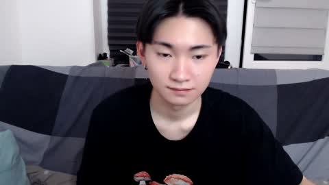 Snapshot of miram_yoo chatting on 01-19-25, 10:17 online show from 01-19-25, 10:17