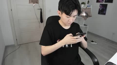 Snapshot of miram_yoo chatting on 01-22-25, 01:42 online show from 01-22-25, 01:42